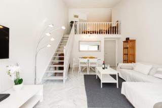 Nomad YourHostHelper - Cannes - 5