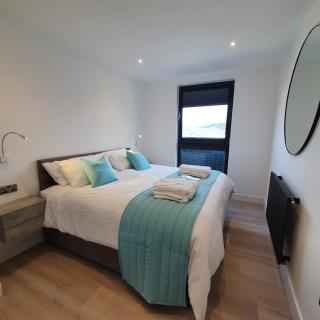 Central Penthouse with Hot Tub & Views 24 Cheltenham - Cheltenham - 6
