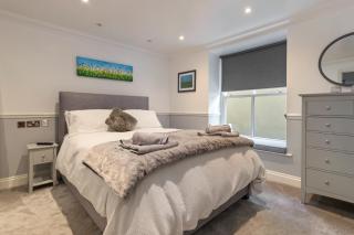 3 South Beach Court - Cosy Seafront Apartment - Tenby - 4