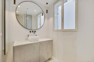Refurbished Design Flat -near Champs-Elysées Paris - París - 2