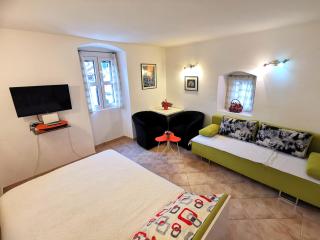 Old Town Boskovic Apartment - Kotor - 1
