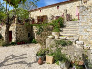 Mas Bourdaric - Location de Gites en Ardeche du Sud - Saint-André-de-Cruzières - 4