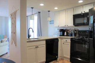 Ocean view, 1BR, 2BA Condo, St Regis 1214, Topsail, NC - North Topsail Beach - 6