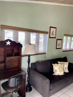 Dawson’s Hideaway - Nassau - 8