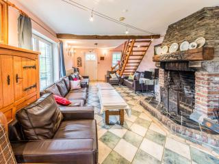 Beautiful Farmhouse in Brisy with Sauna - Brisy - 9