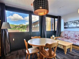 Appartement rénové au pied des pistes, cuisine moderne et balcon - FR-1-455-89 - La Plagne - 0