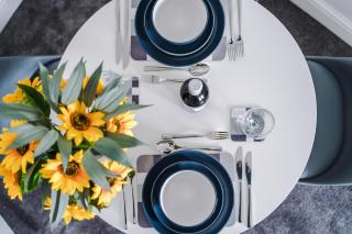 Bright 2-bed cottage in Chester by 53 Degrees Property, ideal for Couples & Small groups, City Centre - Sleeps 6 - 3