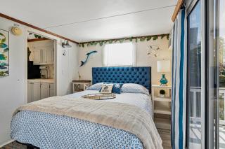 Latitude 26 Waterfront Resort and Marina - Fort Myers Beach - 2