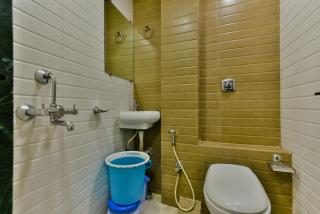 Hotel Guestinn Residency - Bombay - 9
