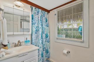 Latitude 26 Waterfront Resort and Marina - Fort Myers Beach - 3