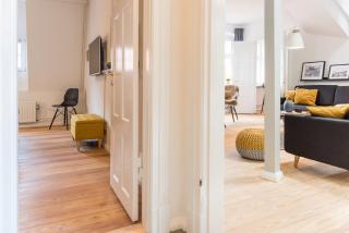 fewo1846 - flensBURG68 - komfortable Maisonettewohnung für 6 Personen mit Dachbalkon im 4 OG - Flensburgo - 2