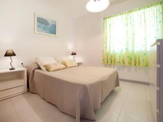 Apartment Esmeralda 02 by Interhome - 3