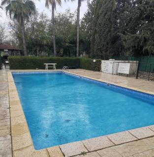 Flat111-Adults only - 1