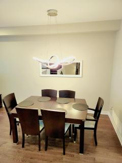 3 bedroom town house in ottawa close to downtown - 1