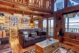 Tree Tops, Hot Tub, Pool table, WIFI, 1089 FREE tickets each paid day, Dollywood and More - 4