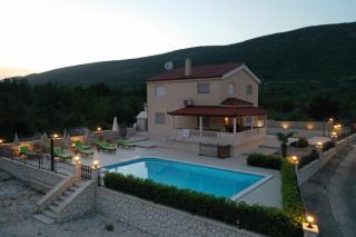 Villa Secret Beauty with Saltwater Pool - Imotski (Imoschi) - 5