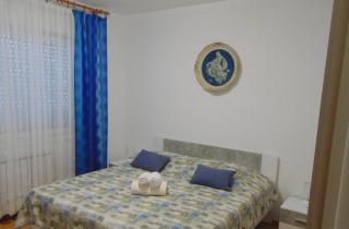 Apartments by the sea Seget Donji, Trogir - 19351 - Trogir - 1