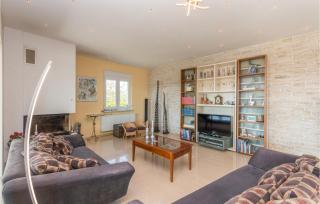 Lovely Home In Turanj - 9