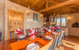 Lovely Home In Turanj - Turanj - 8