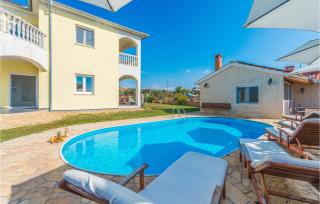 Lovely Home In Turanj - Turanj - 2
