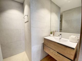 Cannes Center La Croisette Splendid 2 BR in premium residence gardens and balcony by Olam Properties - 4