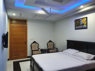 AAKAS Hotel & Restaurant - 8
