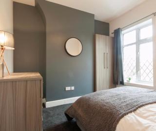 Centralized Private 4 BR House at Hanley with Free Parking - Etruria - 6