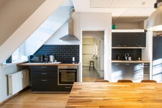 Kings Garden - 5 bedrooms - 2 baths by Daniel&Jacob's - 3