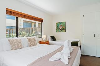 Town Centre Location with Stunning View - Unit 1 - Queenstown - 4