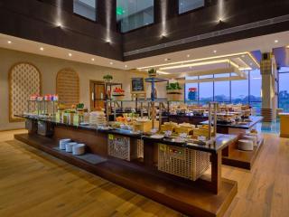 Essentia Luxury Hotel Indore - Indore - 5