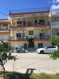 Manolis House - 9