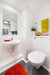 Yugo Explore - Arofan House - Cardiff - 4