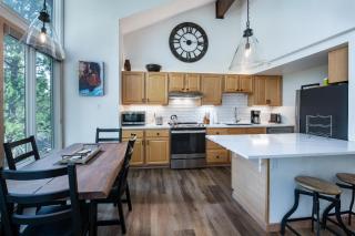 Inner Circle 15 Serenity Condo Great Breck Location - 8