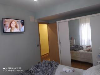 Gonzalo de Berceo 15 " CALIDAD-SOBRIO" AND " FREE PRIVATE PARKING " - Logroño - 1