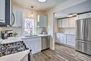 Cozy Plymouth Cottage with Medicine Lake View! - 1