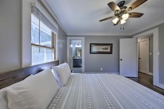 2 Mi to Lake Blue Ridge Yellowbird Cottage - 1