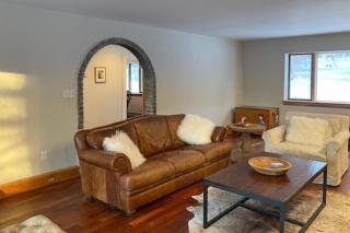 Stone House - Lake Elmore - 5