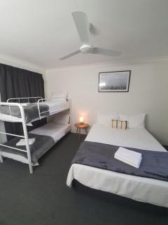 Sun City Motel - Bundaberg - 1