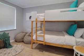 Coastal 3-bedroom home close by the beach - Port Macquarie - 2