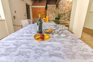 Apartments Mira - Omiš - 7