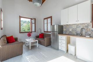 Ageri Studios - Stafylos - 5