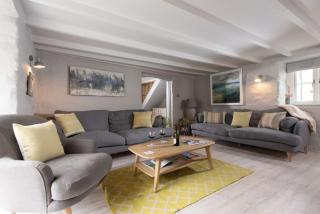 Beach Cottage and The Lobster Pot - 9