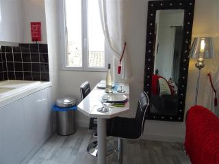 Apartment Rue St Antoine - Cannes - 2
