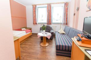 Hotel Garni Am Deich - Zingst - 1
