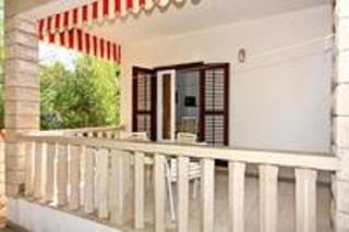 Vila Vera Seafront Apartments - 5