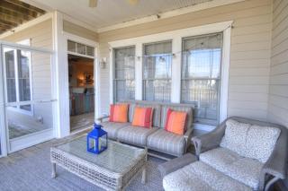 128E October Glory - 2