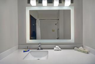 Holiday Inn Express Marshall by IHG - Marshall - 6