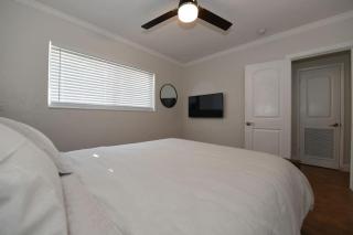 4BR Home, Hot Tub, Near Beach & Wilton Manors - Fort Lauderdale - 2