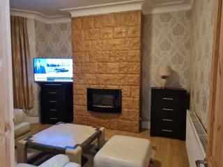 Cheerful 4-bedroom holiday home close to the Sea - 2