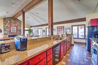 Unique Mountain Escape with 2 Decks Less Than 2 Mi to Skiing - Sun Valley - 4